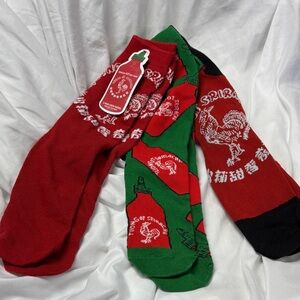 Sriracha Hot Chili Sauce Red and Green long  3 crew Socks for hot sauce lover!